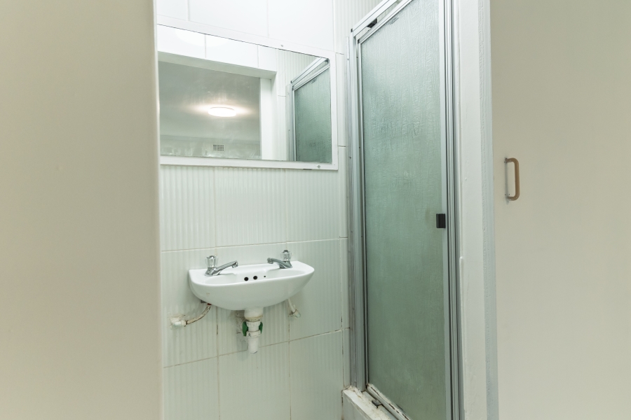 6 Bedroom Property for Sale in Kommetjie Western Cape